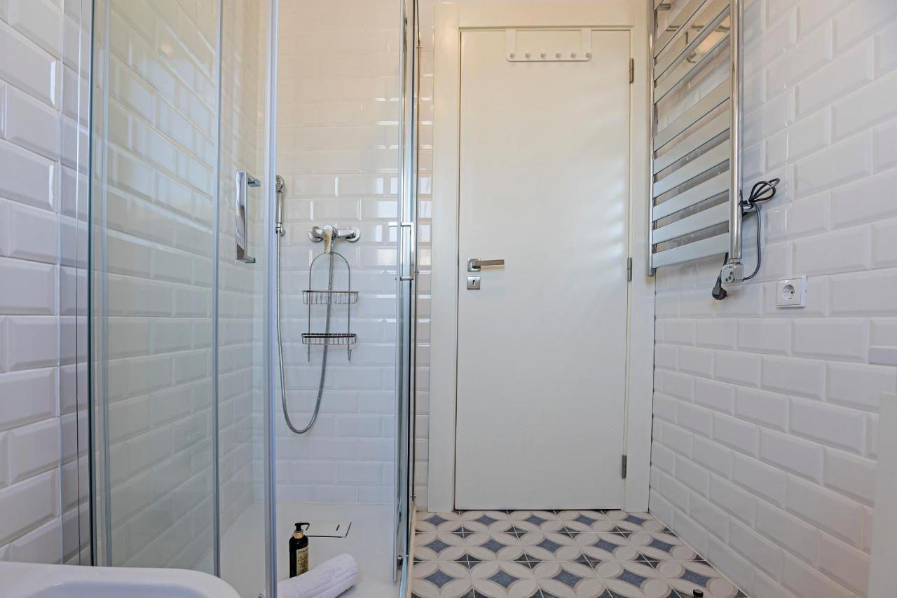 Wonderful Flat Near River W/ Ac By Lovelystay